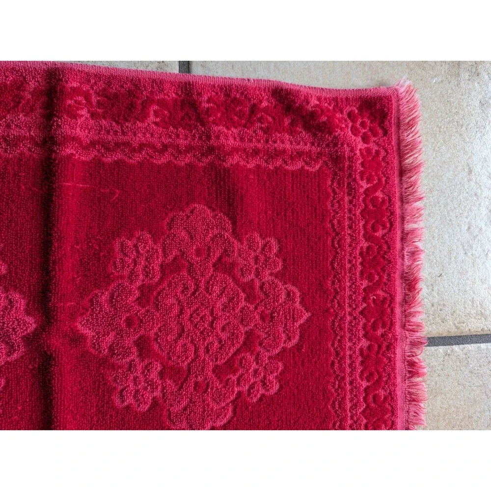 Vintage Fashion Manor Decorator Towels Set of 4  Red Fringe Jacquard bath hand